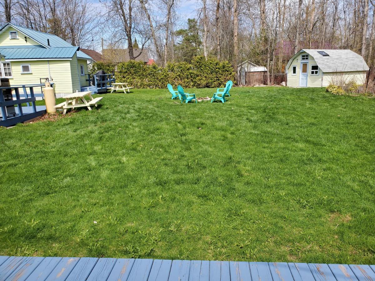 Fun Place With A Sandy Beach For Swimming, Boating, And Fishing, Featuring 3 Available Cabins Fenelon Falls Eksteriør billede