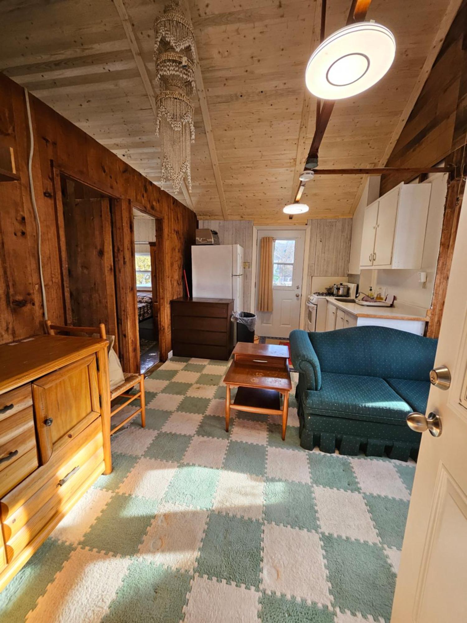 Fun Place With A Sandy Beach For Swimming, Boating, And Fishing, Featuring 3 Available Cabins Fenelon Falls Eksteriør billede